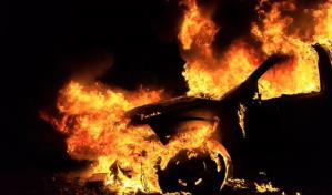 Hombre salva su vida de milagro tras incendiarse su veh&iacute;culo en San Pedro de Macor&iacute;s