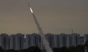 Israel bombardea Rafah tras acceder a enviar delegación negociadora