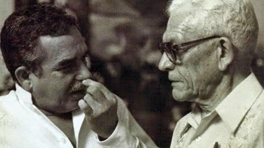Gabriel García Márquez en la celebración del 70 cumpleaños años de Juan Bosch