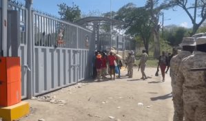 Protestan en Elías Piña por nuevo impuesto a exportaciones hacia Haití