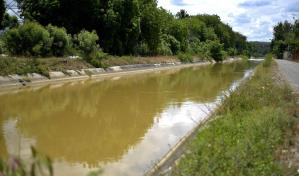 Desaparecido un haitiano que se lanzó a canal huyendo de agentes de Migración en Santiago