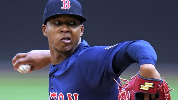 Bello acepta 1 hit en 6 innings; Medias Rojas doblegan 8-1 a Piratas