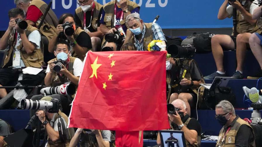 La WADA confirma nadadores chinos recibieron permiso para participar en Tokio a pesar de positivo