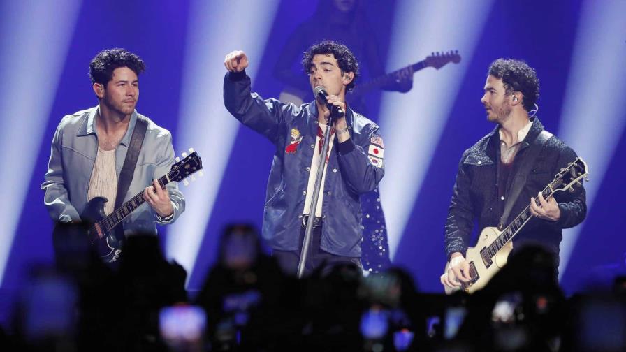 Jonas Brothers, la banda que marcó a toda una generación, arrasa en Bogotá