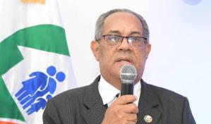 Entregan RD$2,500 millones a maestros jubilados beneficiados con decreto del 2023