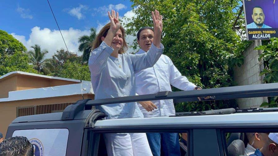 Raquel Peña encabeza caravana en Santiago y afirma PRM ganará con más del 70 % de los votos