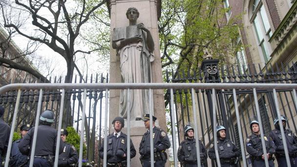Universidad de Columbia cancela clases presenciales por protestas pro Israel y Palestina