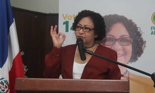 Frente Amplio niega que funcionarios designados sean miembros del partido