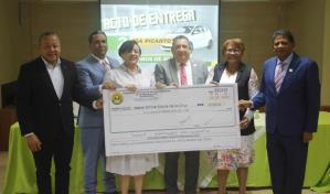 COOPNAMA entrega premios a ganadores en celebración de 53 aniversario