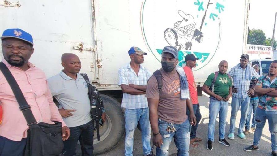 Camioneros denuncian son atracados en ruta a Dajabón y amenazan con paralizaciones