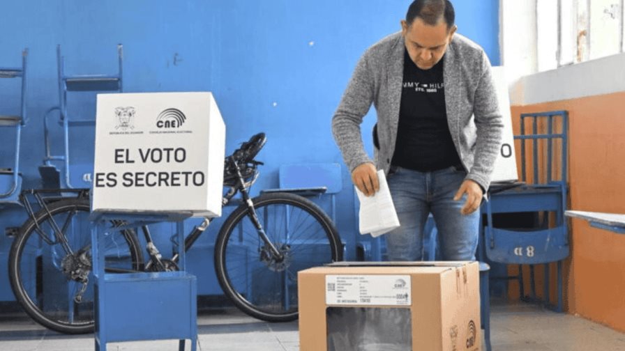 Noboa obtiene luz verde a la extradición en el referendo sobre política contra el narco