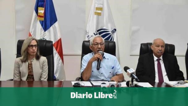 Minerd dice que retiro de ADP en concurso docente no afecta proceso