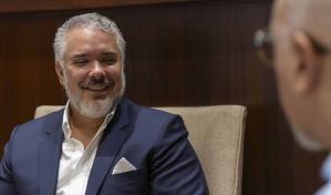 El expresidente colombiano evalúa positivamente al país y analiza la crisis haitiana