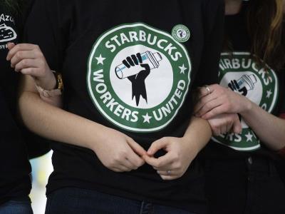 Starbucks enfrenta a agencia laboral de EEUU en la Corte Suprema