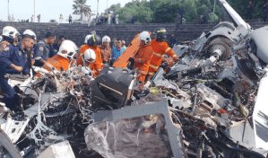 Diez fallecidos por el choque de dos helicópteros de la Marina de Malasia