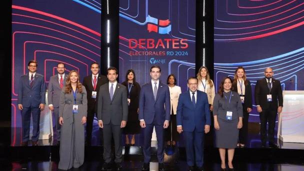 Debate: Guillermo Moreno le habla de su padre a Omar y éste denuncia competencia desigual