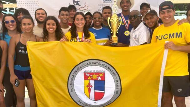 La PUCMM ganó torneo de natación de los Juegos Deportivos Universitarios