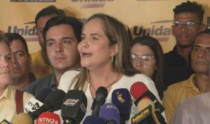 Orden judicial quita a oposición venezolana el control de uno de sus partidos