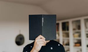 Siete beneficios terapéuticos de leer un libro