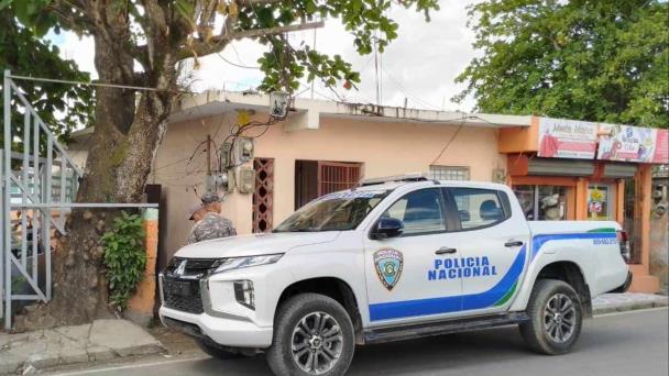 Hombre que tenía cinco órdenes de arresto es ultimado por la Policía en Hato Mayor