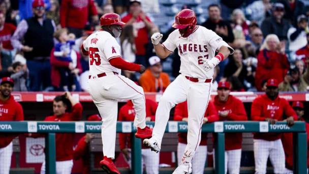 Mike Trout inaugura juego con jonrón; Angelinos vencen 7-4 a Orioles