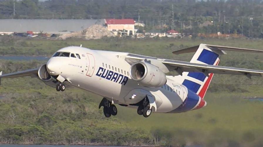 Aerolínea cubana cancela vuelo a Argentina por negarse proveedores a surtirle combustible