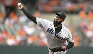 Johnny Cueto firma contrato de ligas menores con los Vigilantes de Texas