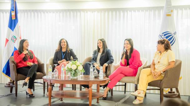 Ministerio de Educación celebra junto a Microsoft el día Internacional de las Niñas en las TIC