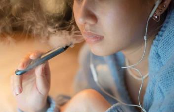El vapeo ya es más común que el tabaquismo entre los jóvenes