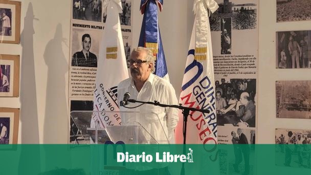 <div>Andrés Dirocié Montás comenta las “Vivencias de un Hombre Rana