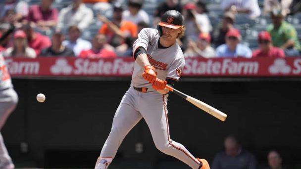 Trout, 1ro en llegar a 10 jonrones en las mayores, pero Orioles vencen a Angelinos