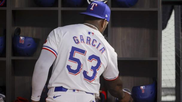 García y Carter pegan jonrones seguidos en triunfo de Rangers ante Marineros