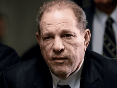 Corte anula condena por violación de Harvey Weinstein