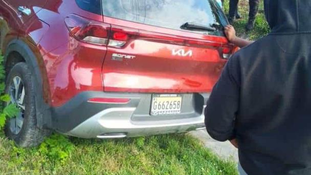 Mujer resulta herida tras chocar en carretera San Pedro de Macoris