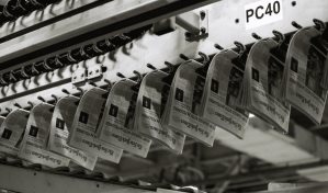 El periodismo da pelea conforme aumentan los desiertos informativos en EEUU