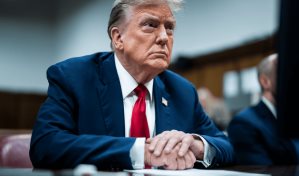 Defensa de Trump defiende la publicación de noticias positivas para él porque subía ventas