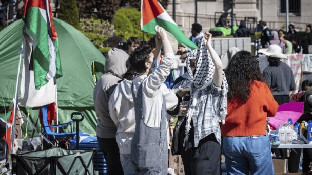 Columbia pospone evacuación del campus mientras aumentan protestas propalestinas en EE. UU.