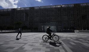 Reducen cortes de energía en Ecuador, pero crisis energética parece lejos de llegar a su fin