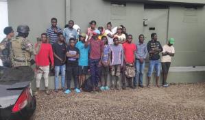 Detienen a 22 haitianos ilegales en Loma de Cabrera, Dajabón