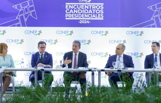 Leonel Fernández presenta al Conep sus planes de gobierno