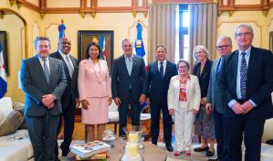 Abinader recibe visita de cortesía del presidente de la Suprema Corte de Justicia
