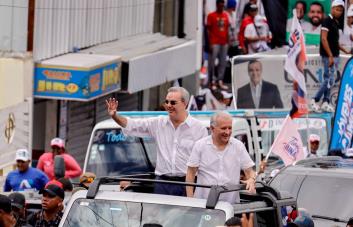 Luis Abinader encabeza caravana este sábado en Santo Domingo Norte