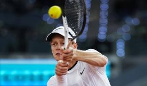 Sinner y Swiatek avanzan bajo techo en el Abierto de Madrid