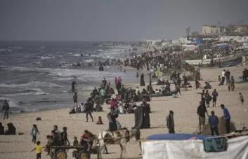 Israel y militares estadounidenses avanzan en la construcción de muelle flotante en Gaza