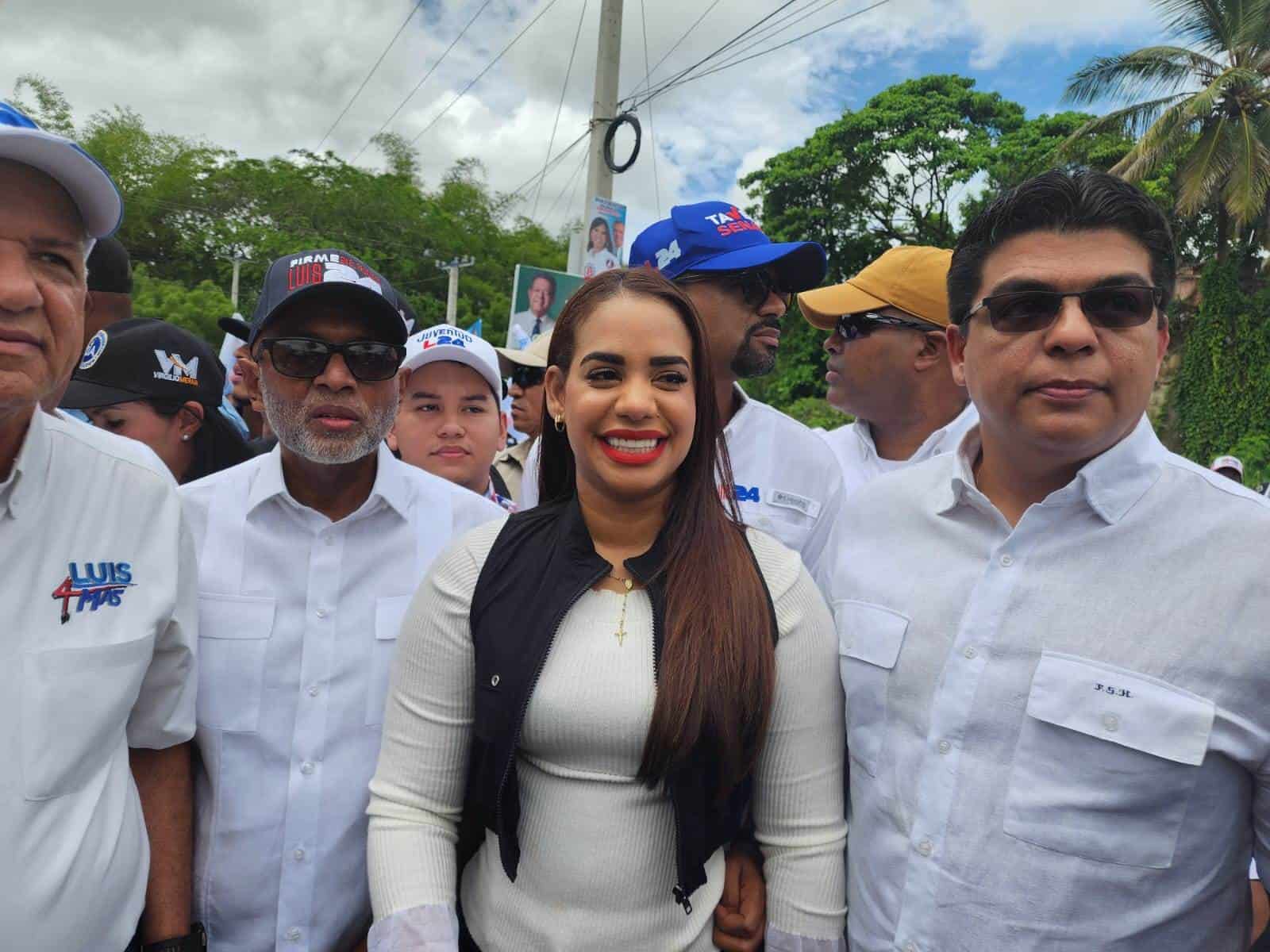 Betty Gerónimo, nueva alcaldesa de SDN Y Felipe Antonio (Fellito) Suberví Hernández, Director de la Corporación del Acueducto y Alcantarillado de Santo Domingo (CAASD)