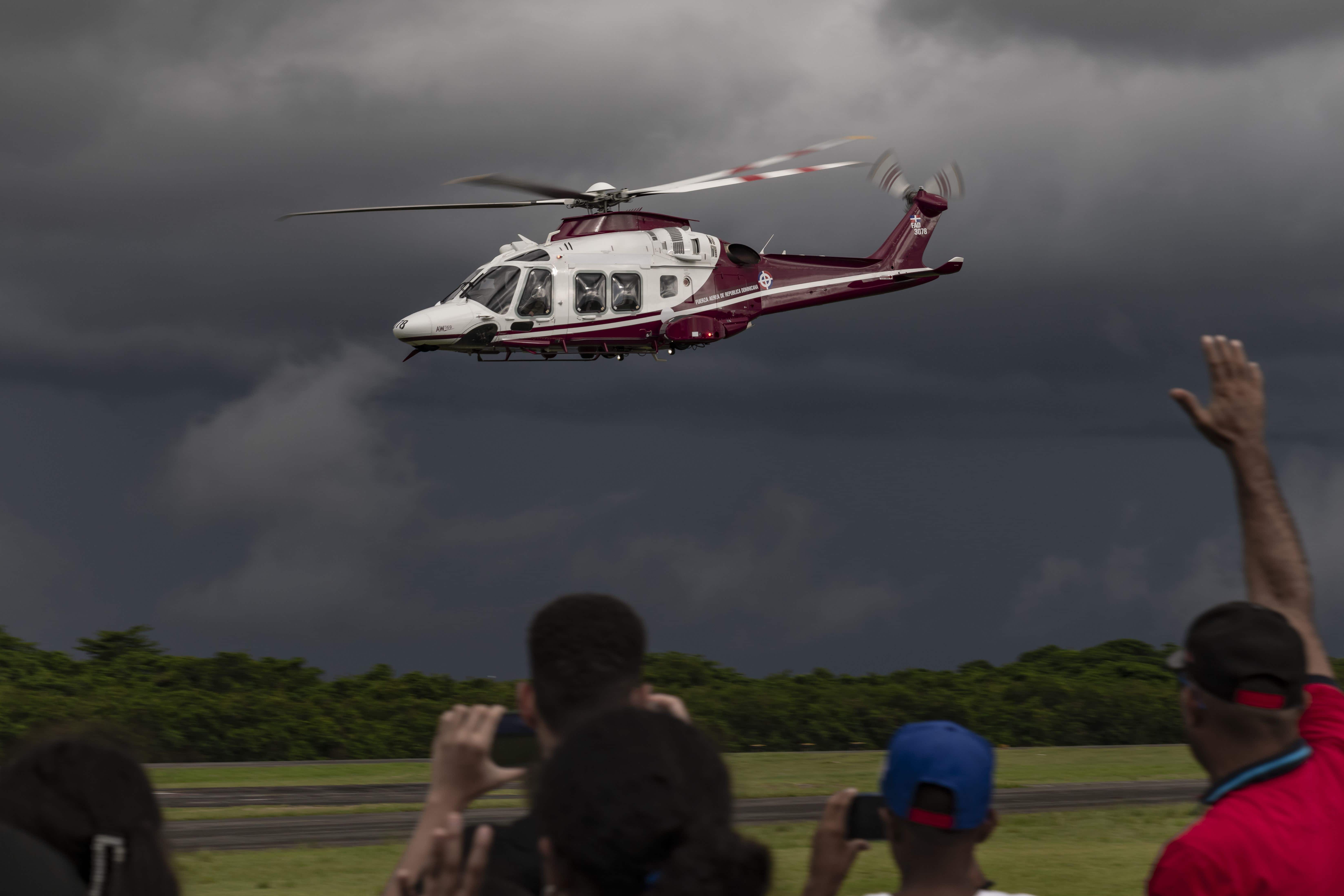 La Vedette del Show de parte dominicana fue el recién adquirido helicóptero AW-169 Leonardo, mostrando algunas de sus destrezas y estabilidad en el vuelo a baja altura.
