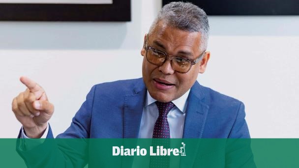 Cafecito político con Carlos Peña, candidato presidencial de Gens