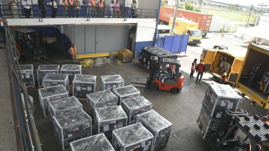 JCE inicia el traslado de las boletas para el voto de los dominicanos en el exterior