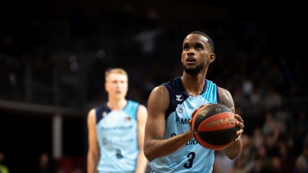 Montero ayuda al MoraBanc a lograr permanencia en ACB