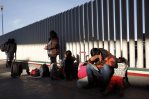 Detienen a un sujeto por transportar ilegalmente a 15 migrantes salvadoreños en México